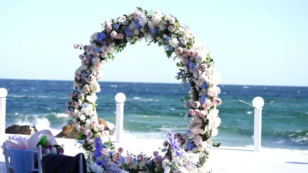 ⁣Wedding arches - Made with Clipchamp